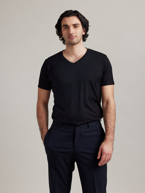 Wolk-man met Climaforce Merinowol T-shirt-zwarte V-hals gemaakt in Europa met korte mouwen